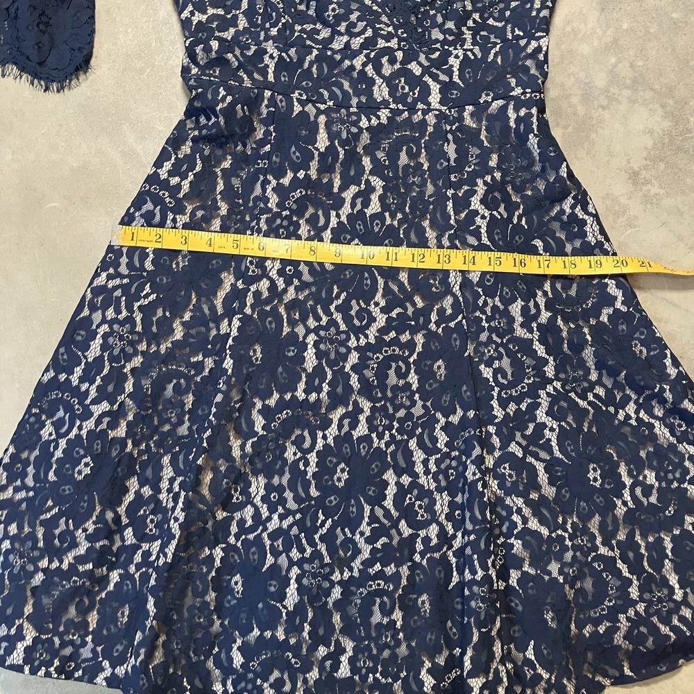 Eliza J Dress Womens‎ Size 8 Navy Blue Lace V Neck Lined Evening - Picture 4 of 11